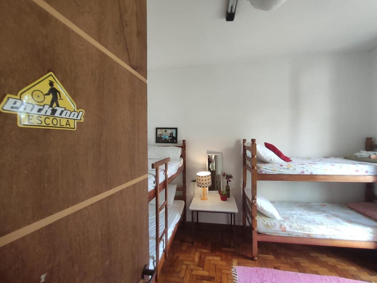 Hospedaria - A Casa Cafe Arte - Valores Acessiveis サンパウロ エクステリア 写真